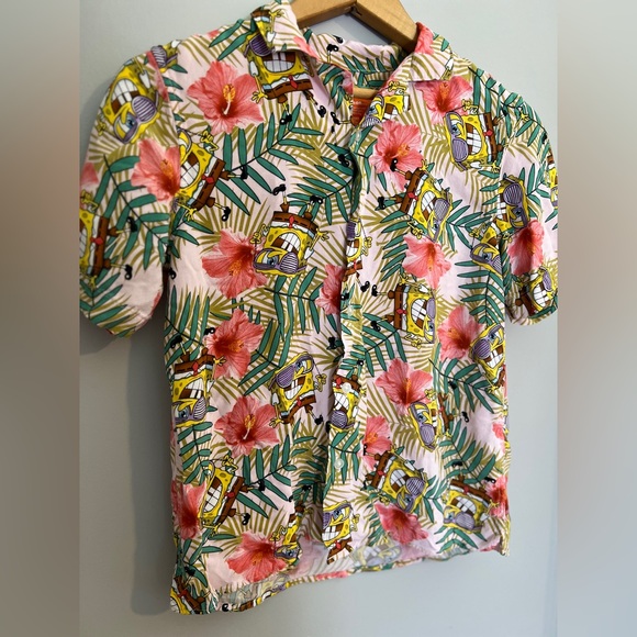 Nickelodeon Other - Nickelodeon SpongeBob Floral and Cartoon Shirt M